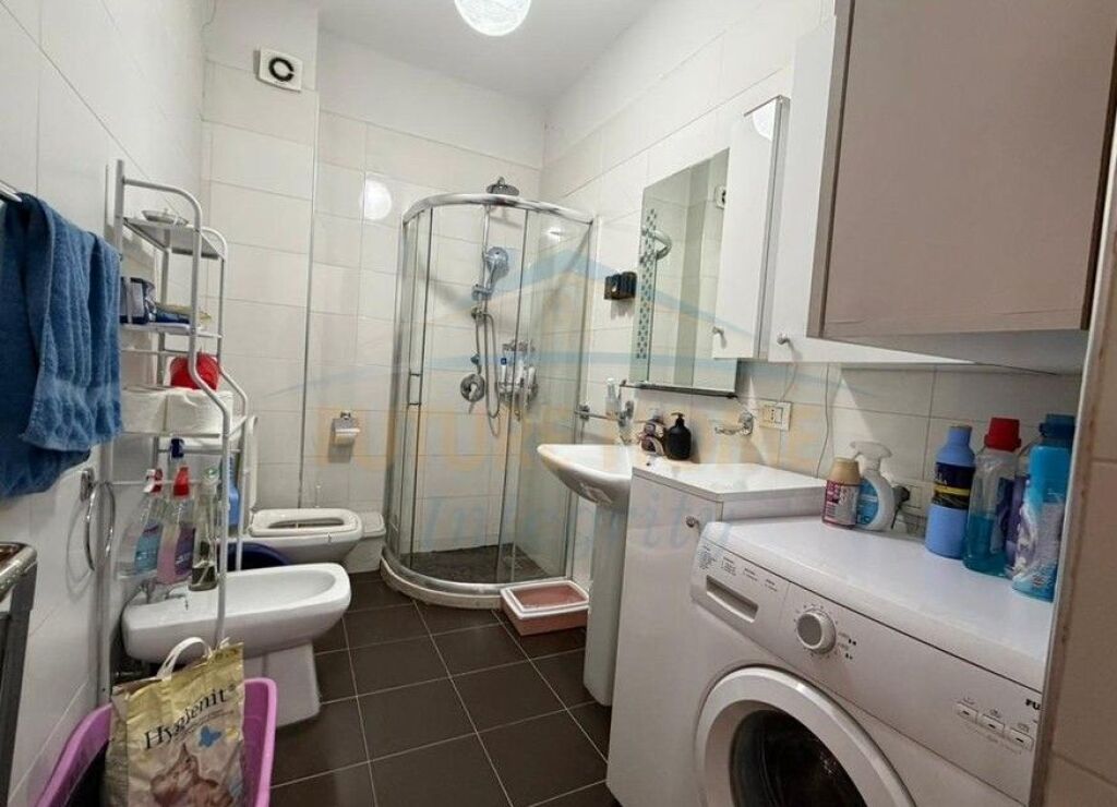 In vendita, Appartamento 1+1, Nuovo Anello, Tirana.