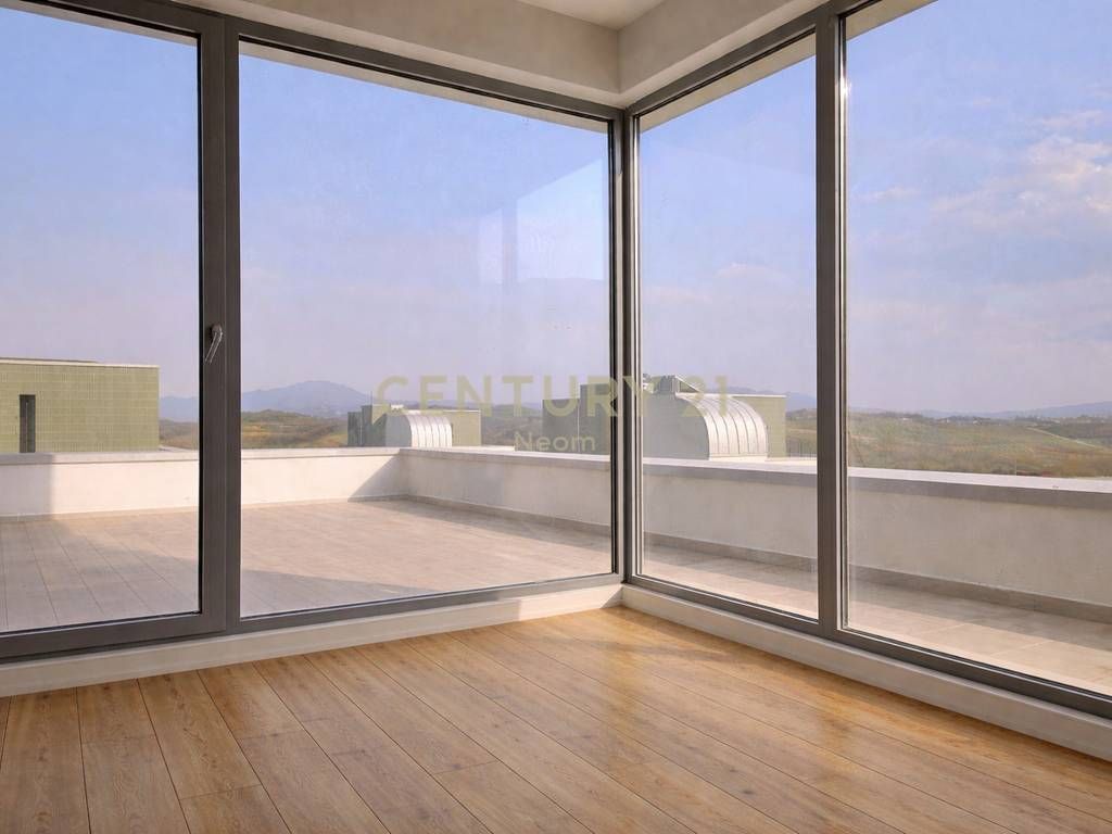 VILLA INDIVIDUALE SU 3 PIANI IN VENDITA A FARKE