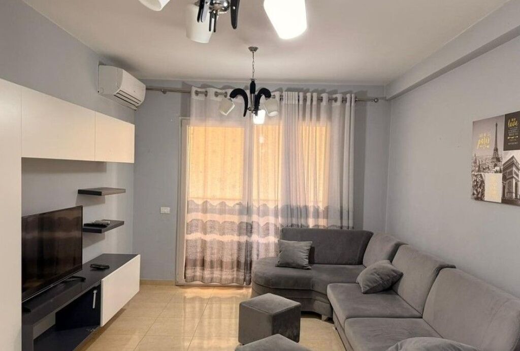 VENDIAMO APPARTAMENTO 2+1 VICINO A KIKA 2 COMUNE DI PARIGI!