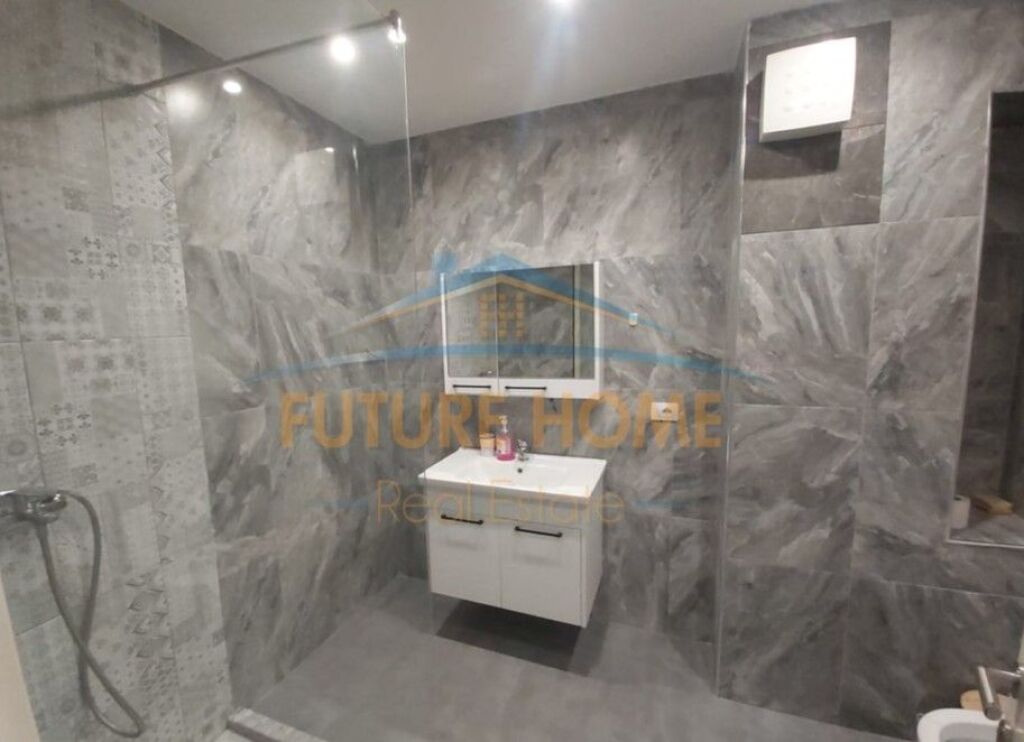 Qira, Apartament 3+1+2, Kopshti Zoologjik