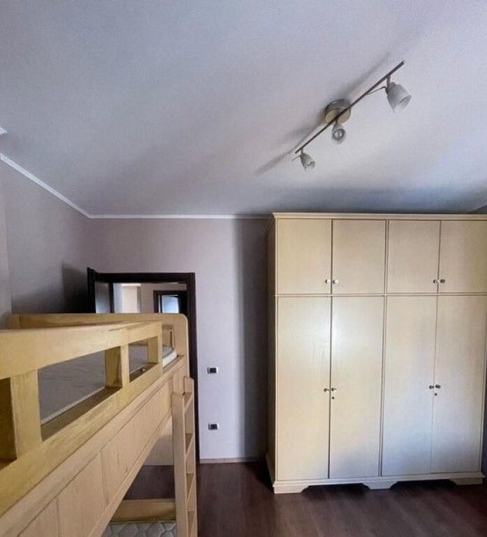 APARTAMENT 3+1 ME QERA TE KOPSHTI BOTANIK!
