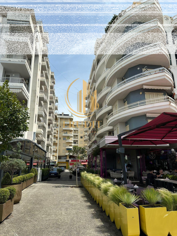 AFFITTASI Appartamento 1+1 a Lungomare, Vlorë