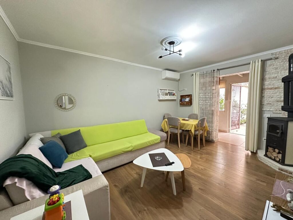 FOR RENT 2+1 APARTMENT NEAR THE UNITED SCHOOL