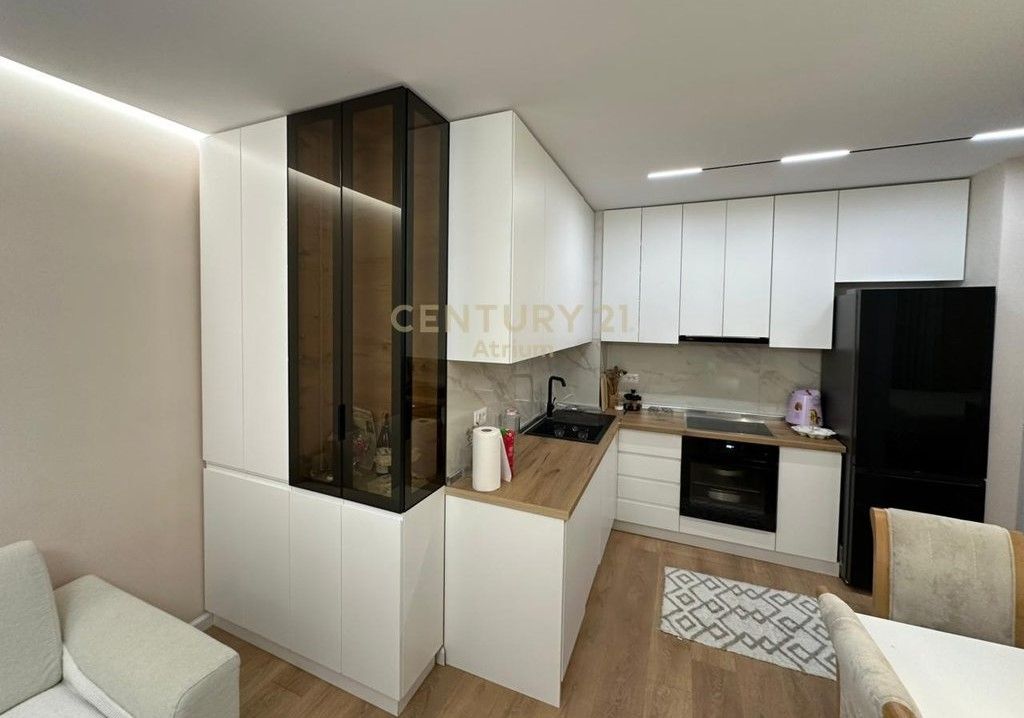 Apartament 1+1 Ne Shkozë