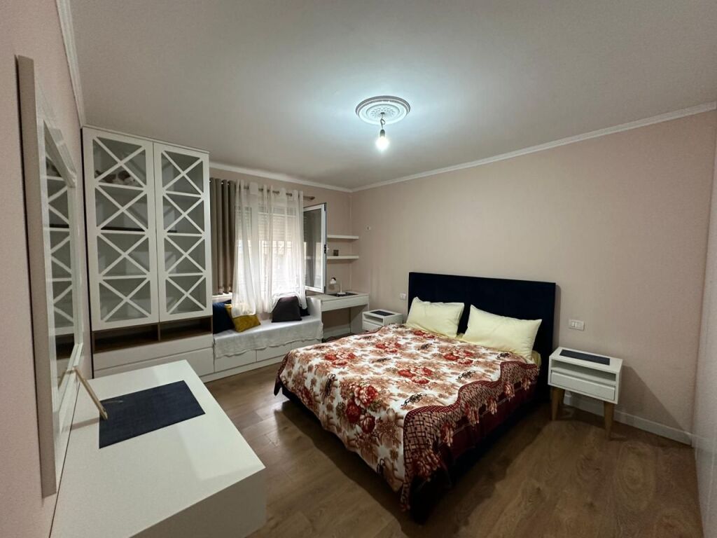 FOR RENT 2+1 APARTMENT NEAR THE UNITED SCHOOL