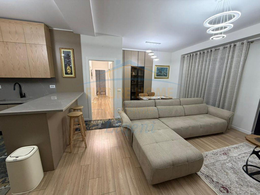 Qera, Apartament 3+1+Post Parkimi, Rruga e Kavajes, Garden Building, Tirane