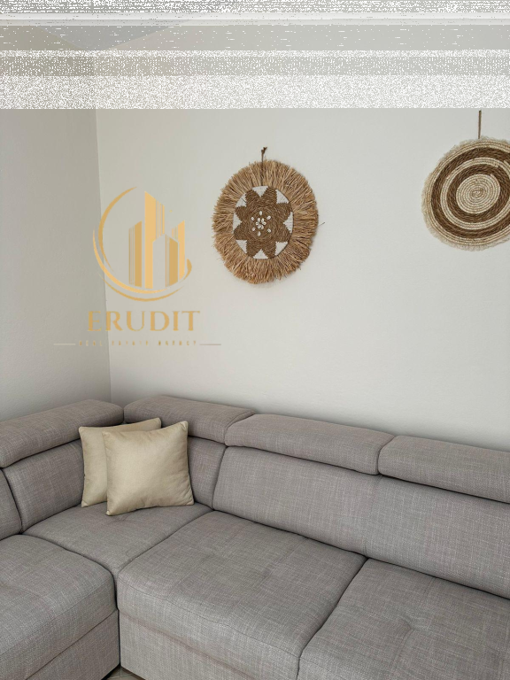 AFFITTASI Appartamento 1+1 a Lungomare, Vlorë