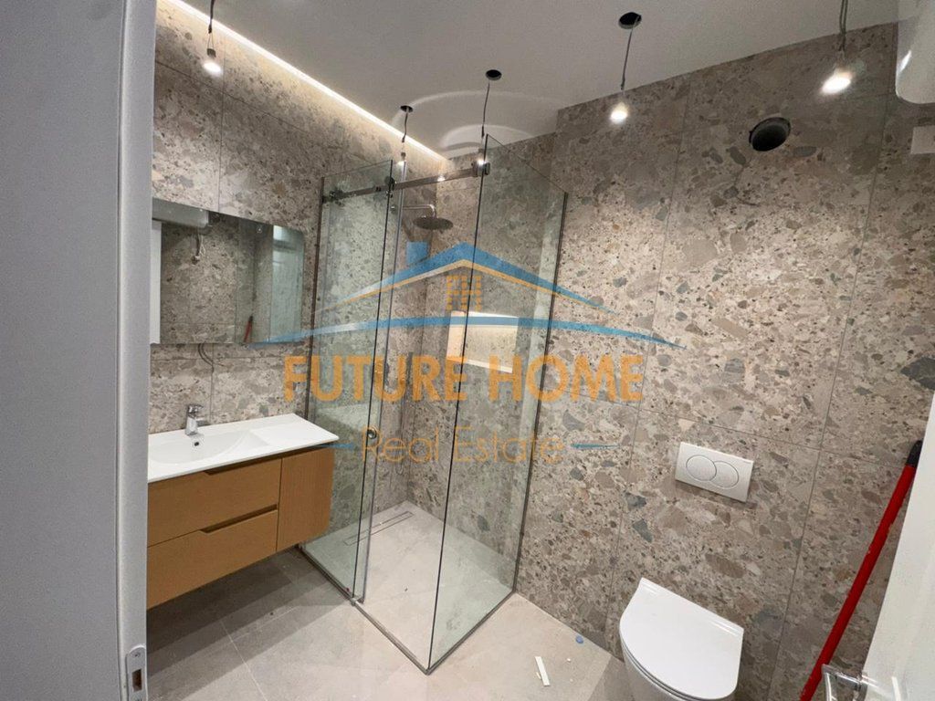 Qira, Ambient per zyra, Shallvaret.