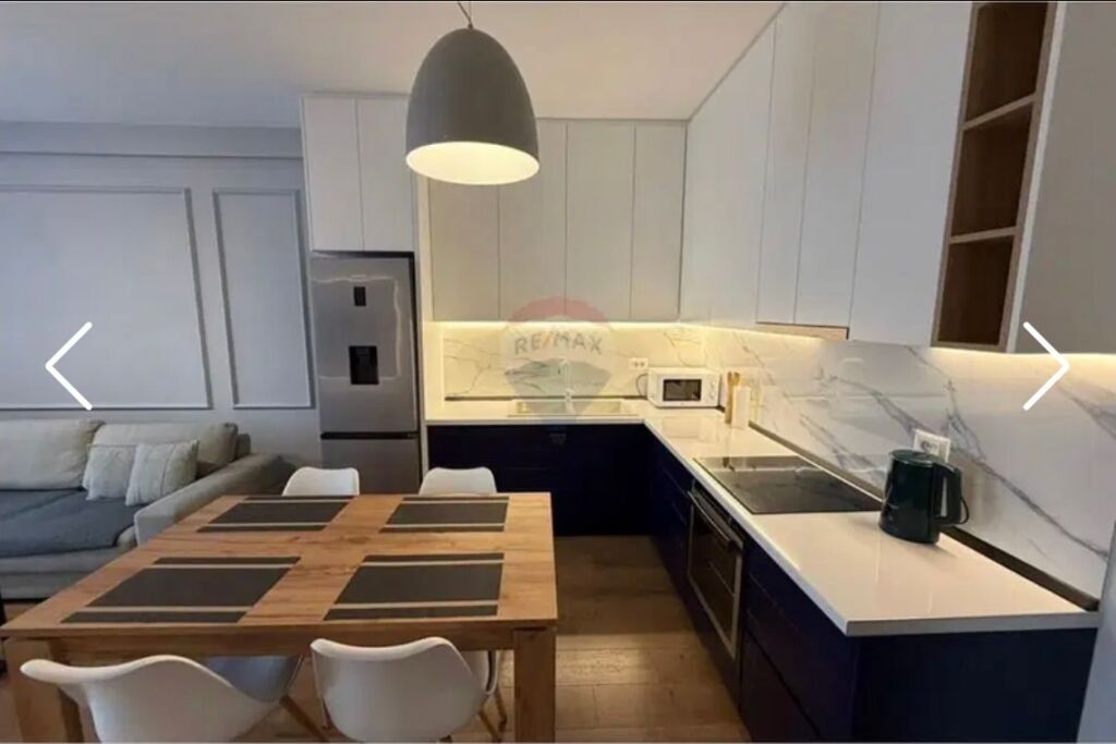 APARTAMENT 2+1 PËR SHITJE – FARMACIA NR.10, TIRANË