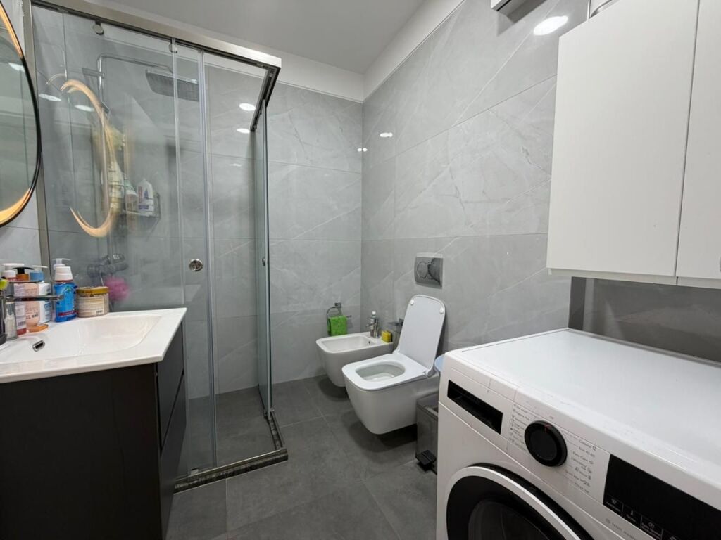 Apartment 2+1+Parking for sale at Golden Park near Amerikan 3.