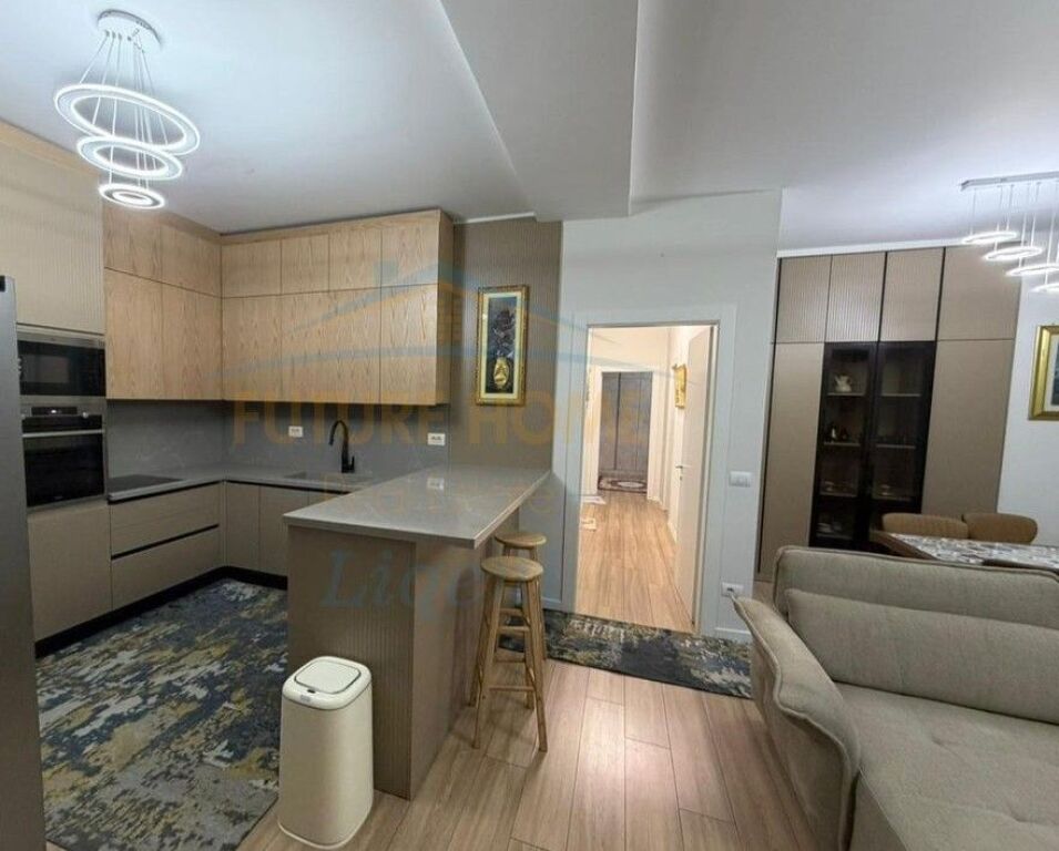 Affitto, Appartamento 3+1+Posto Auto, Via Kavaja, Garden Building, Tirana