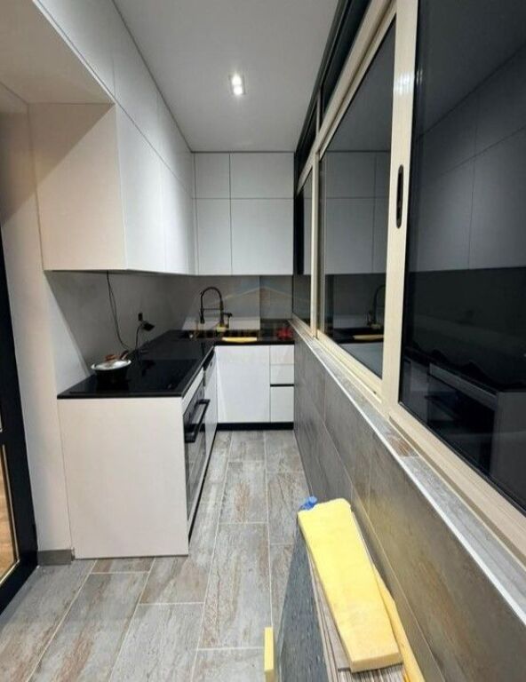 For sale, 2+1 Apartment Laprake, Tirana.