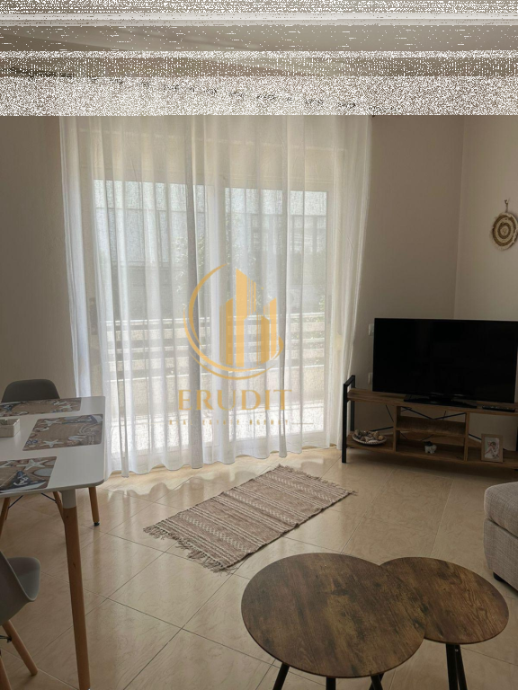 AFFITTASI Appartamento 1+1 a Lungomare, Vlorë