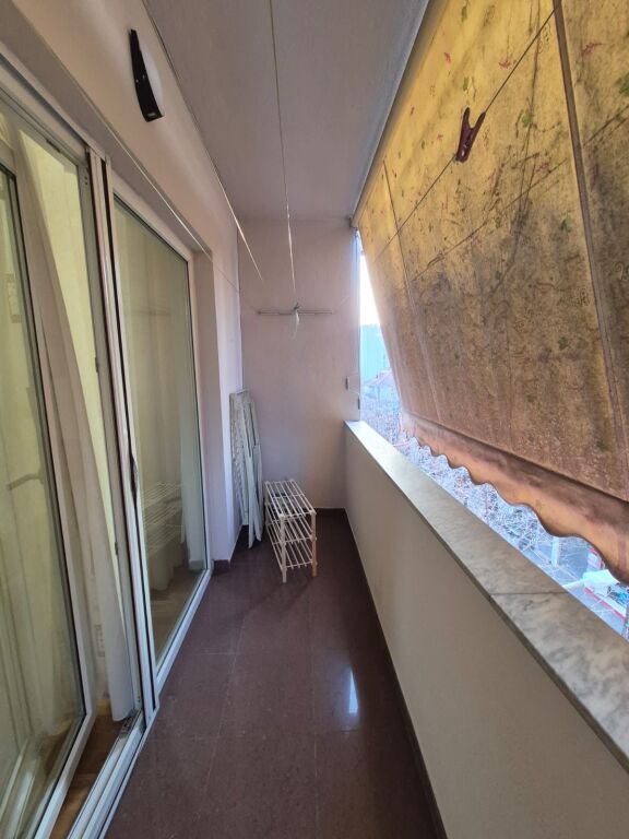 Jepet Me Qera Apartament 1+1+1 Ballkon