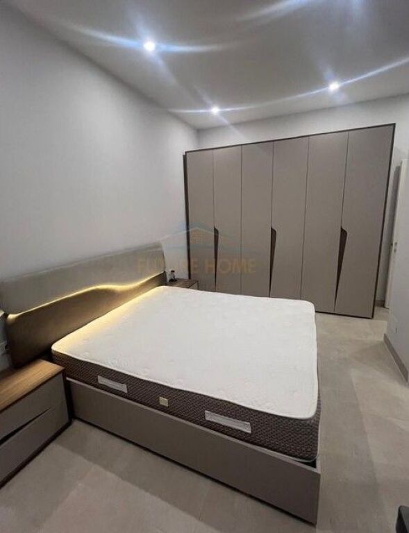 Qera, Apartament 2+1+2+Post Parkimi, Ish Dogana, Tiranë.