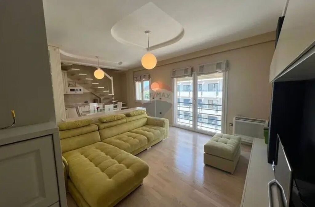 Apartament - Për Shitje - Liqeni i Tiranës, Tiranë