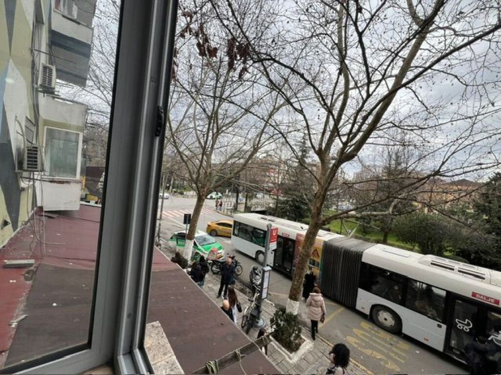 Apartament 2+1 me qera ne Vasil Shanto lock.super