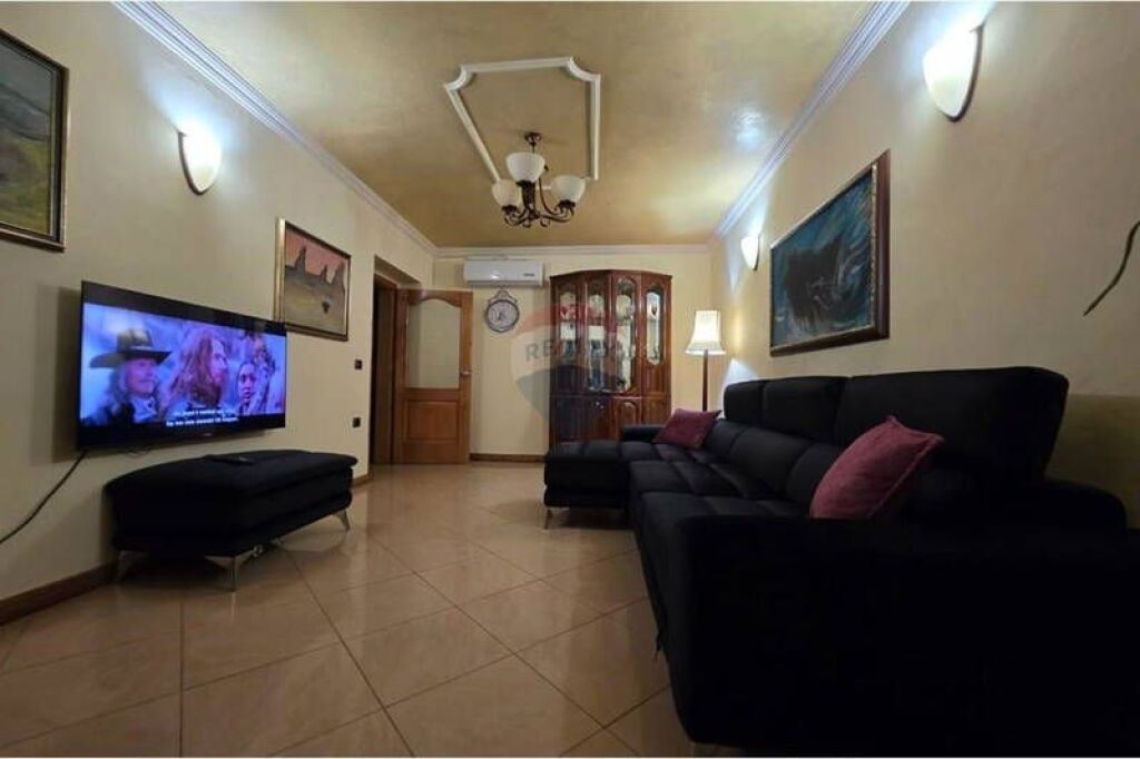 Appartamento - In Vendita - 21 Dhjetori, Tirana