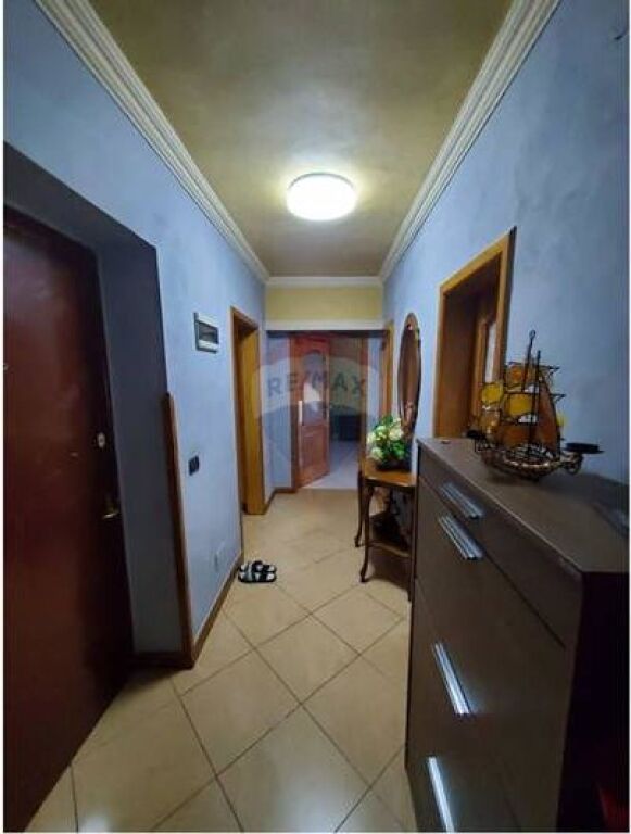 Appartamento - In Vendita - 21 Dhjetori, Tirana