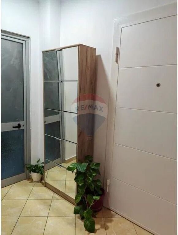 APARTAMENT 1+1 PER SHITJE NE MISTO MAME