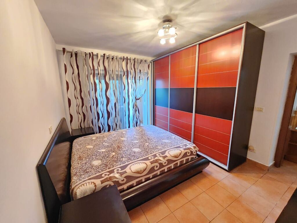 Apartament 2+1 me qera tek Pazari i Ri ne Tirane