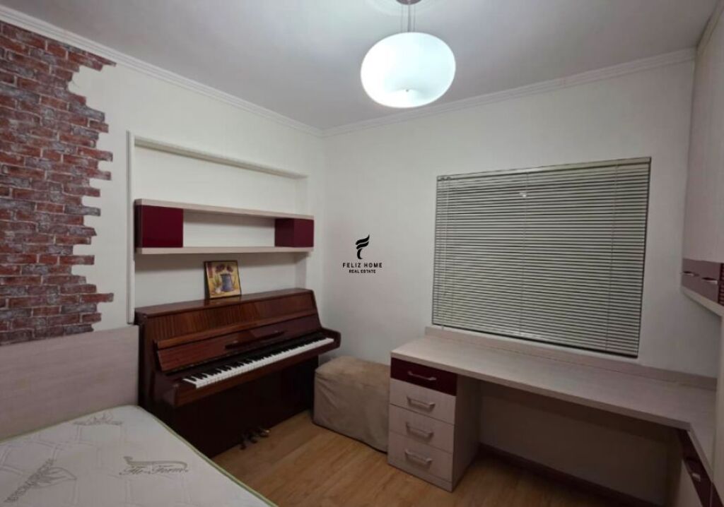 APARTAMENT ME QERA 4+1+2 MINE PEZA 1.500 EURO FH-58858