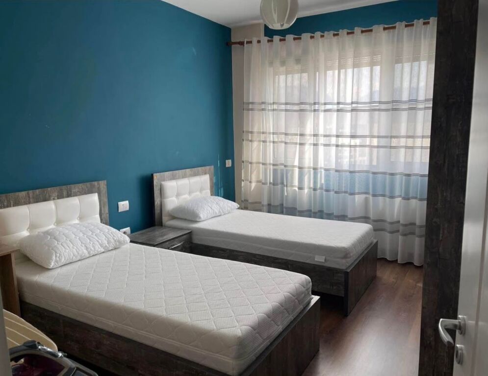 Jepet me qera super apartament 2+1+2  tek Kopshti Zoologjik 850€