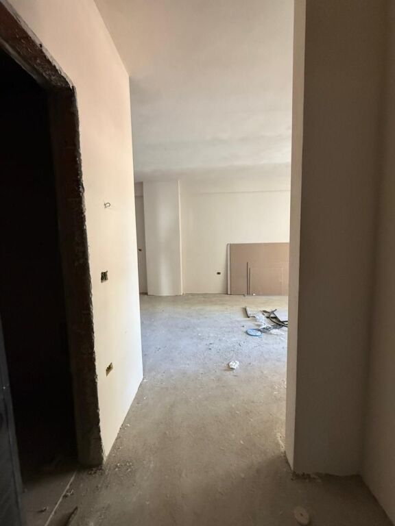 Vendesi appartamento 1+1 Fusha e Aviacionit