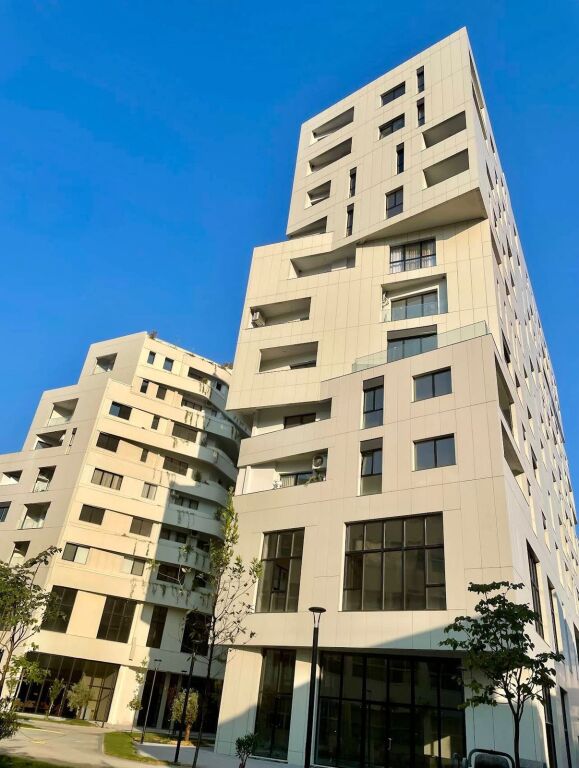 Jepet me qira ambient për zyra