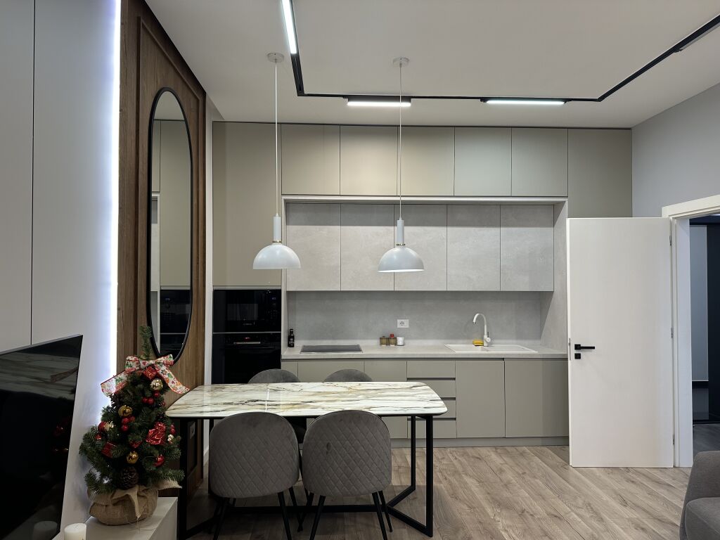 🏡 Jepet apartament modern 1+1 me qira te Square 21