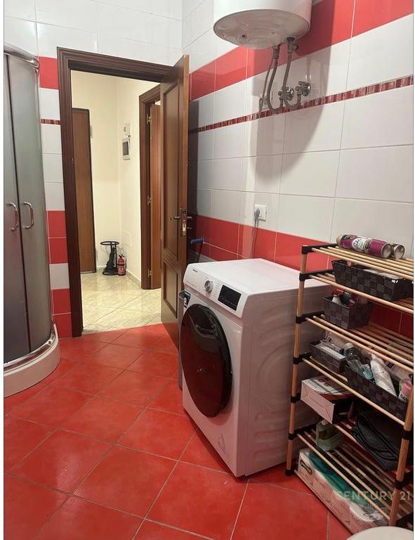 AFFITTASI APPARTAMENTO 1+1 IN VIA BARRIKADAVE | 70’000 ALL !