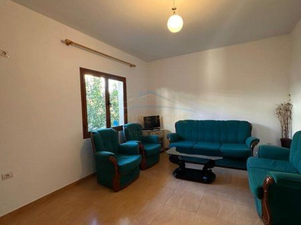 Qera , Shtëpi Private 1+1, Rruga Halim Rakipi , Vlore