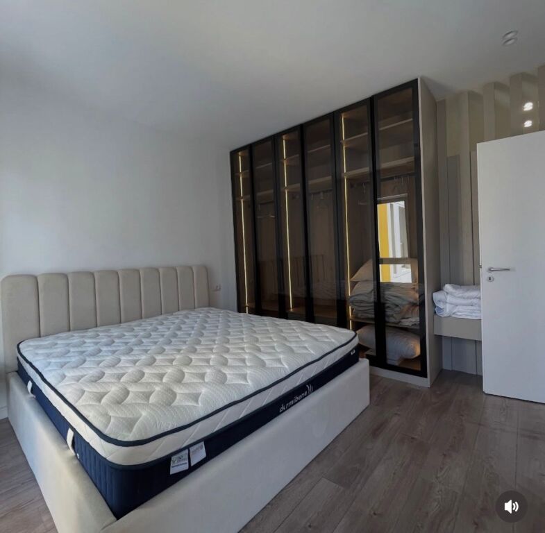 APARTAMENT LUKSOZ 2+1 PER QERA TEK ZOGU I ZI