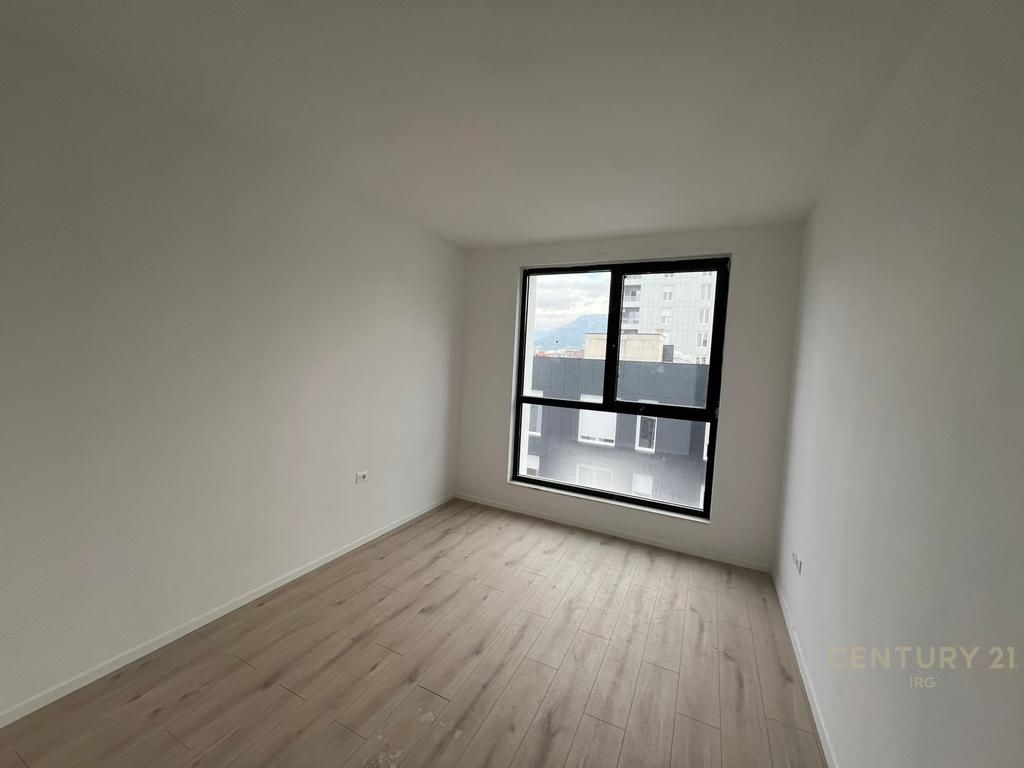 APARTAMENT 2+1+2 PER SHITJE TEK BULEVARDI I RI!