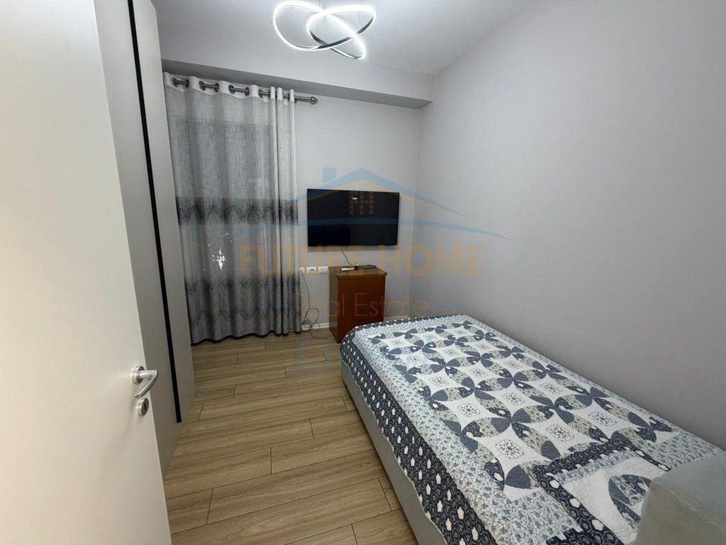 Qera, Apartament 3+1+Post Parkimi, Rruga e Kavajes, Garden Building, Tirane
