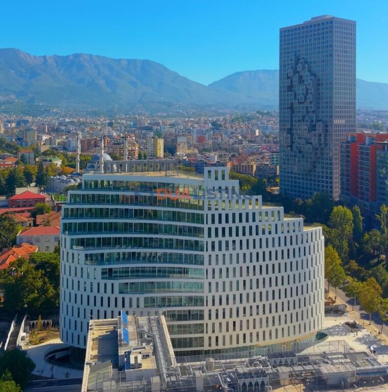 Ufficio Premium in Affitto Met Building Viale Jean Dark