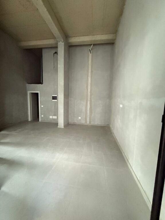 Dyqan me Qera River Residence📍Astir Green City