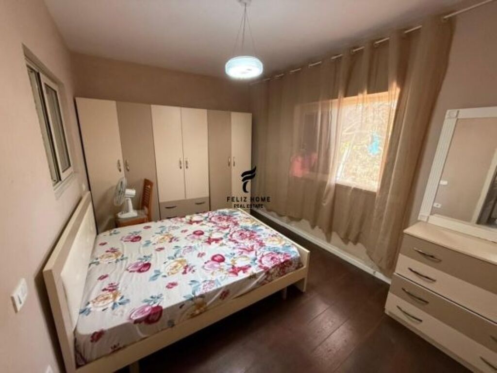 APARTAMENT ME QERA 2+1 TREGU ELEKTRIK 50.000 LEKE FH-58911