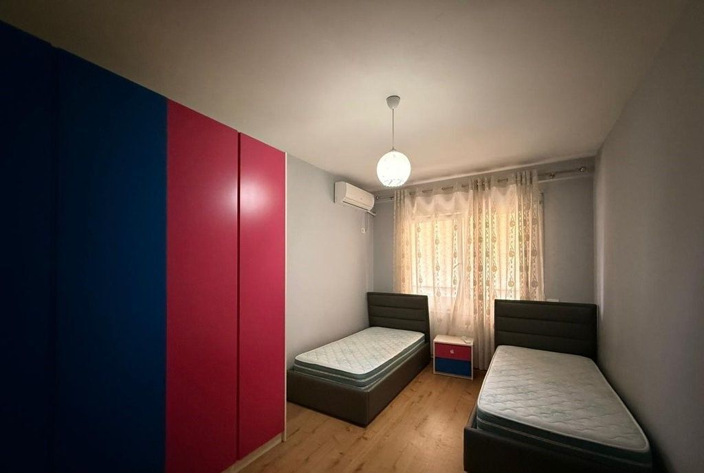 VENDIAMO APPARTAMENTO 2+1 VICINO A KIKA 2 COMUNE DI PARIGI!