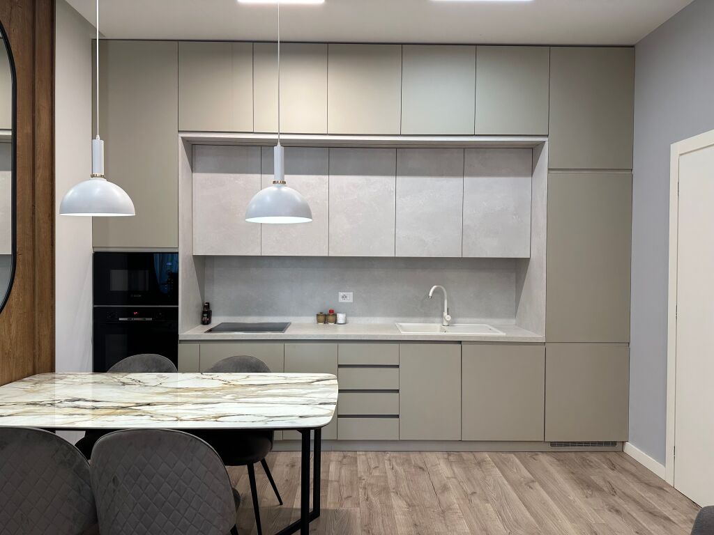 🏡 Jepet apartament modern 1+1 me qira te Square 21