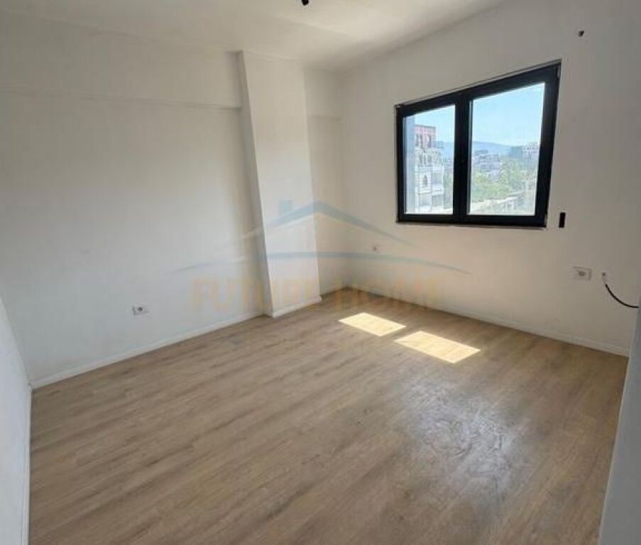 Shitet, Apartament 2+1+2, Oasis Residence, Unaza e Re