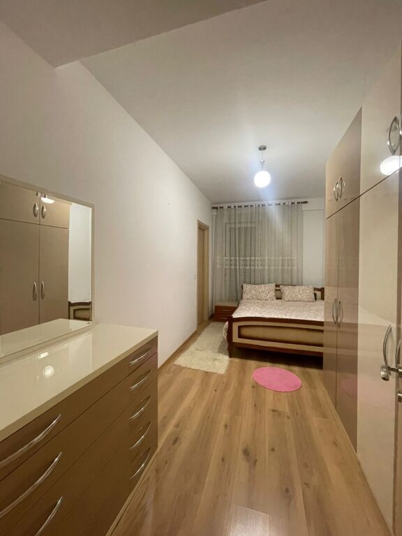 Apartament 2+1+2 Qytet Studenti!!