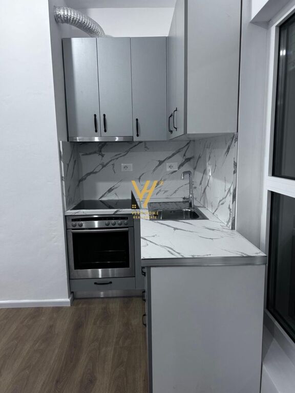 JEPET ZYRE 60 M2 ME QIRA TE KOM.KADIU, ALI DEMI 35.000 LEKE