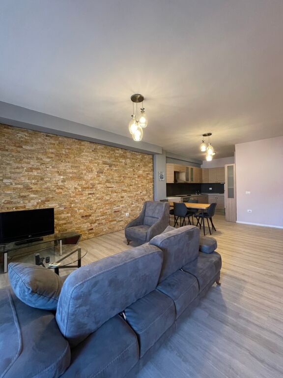 Appartamento 2+1 In Affitto in Via Kavaja.