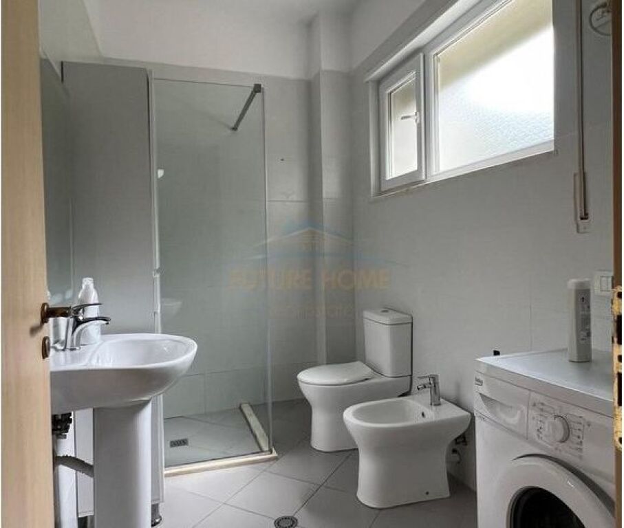 Shitet, Apartament 2+1, Gjiri i Lalzit, Lura 2