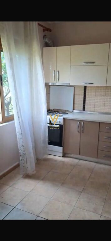 PRIVATE HOUSE FOR RENT IN PASKUQAN 40,000 LEKE
