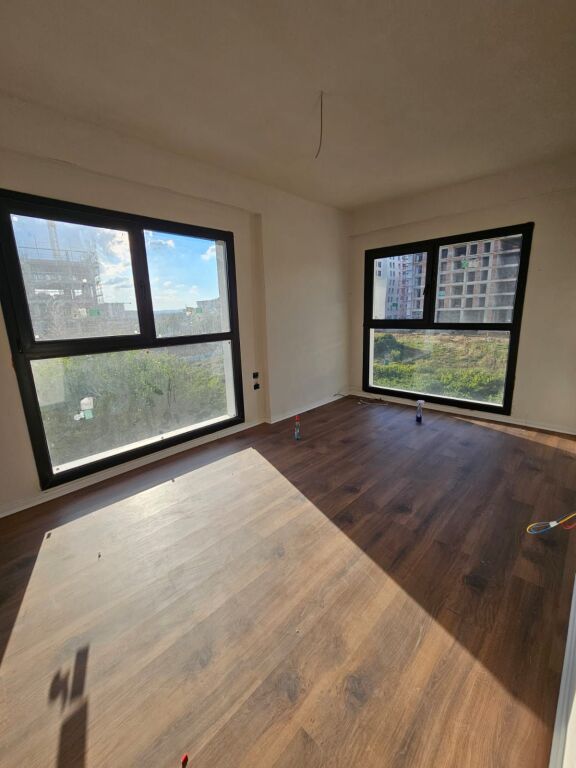 Apartament 2+1 ne Shitje Porcelan ne Tirane
