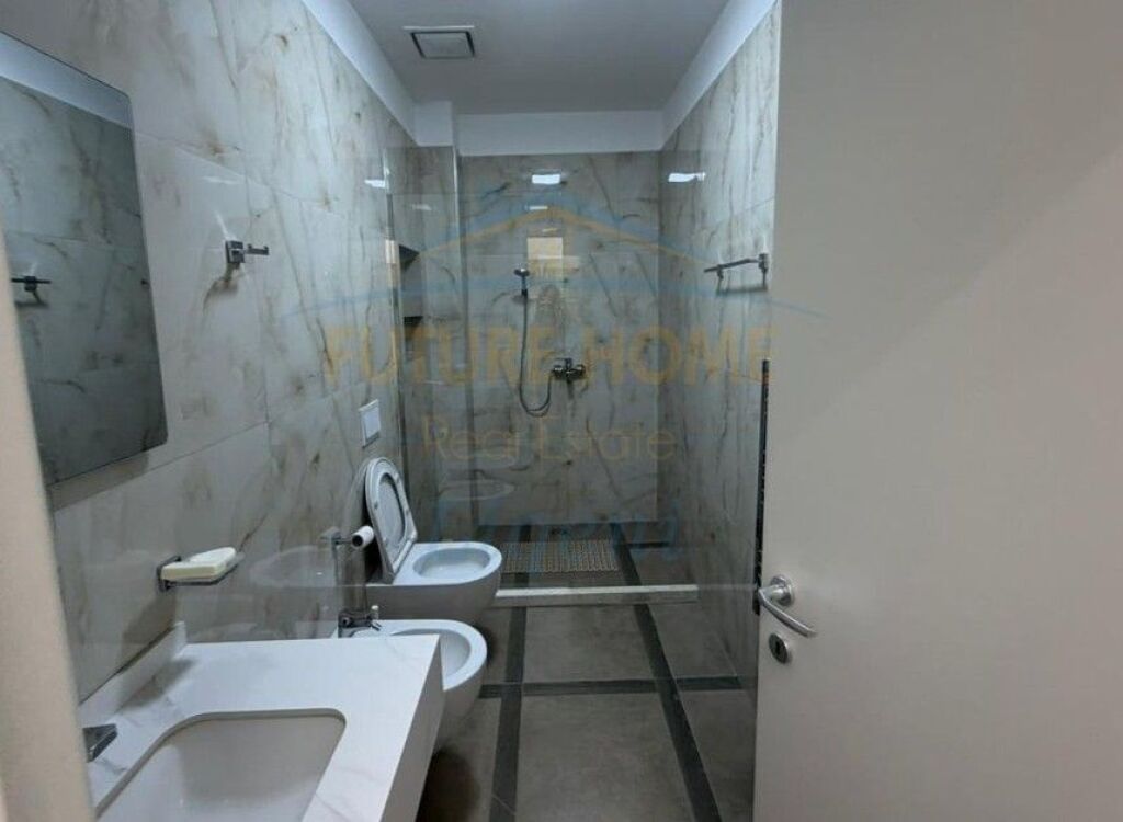 Affitto, Appartamento 3+1+Posto Auto, Via Kavaja, Garden Building, Tirana