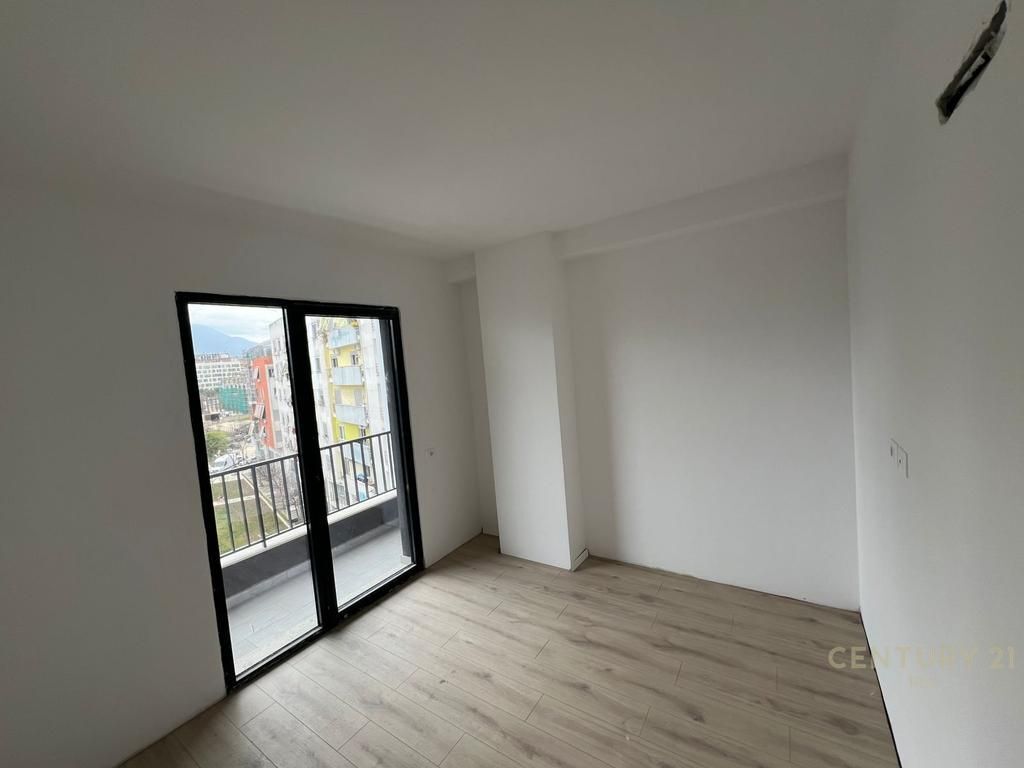APARTAMENT 2+1+2 PER SHITJE TEK BULEVARDI I RI!