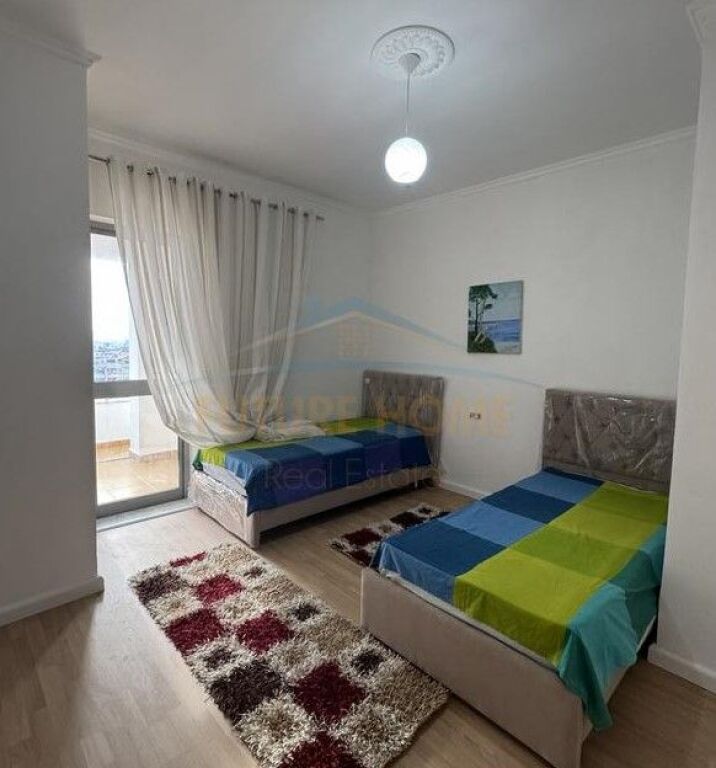Shitet, Apartament 2+1, Rruga Thesarit, Fresk